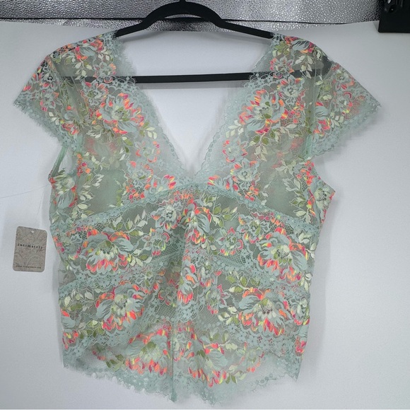 NWT Free People Garden Party Lace Tee in Sprout Green - Picture 10 of 12